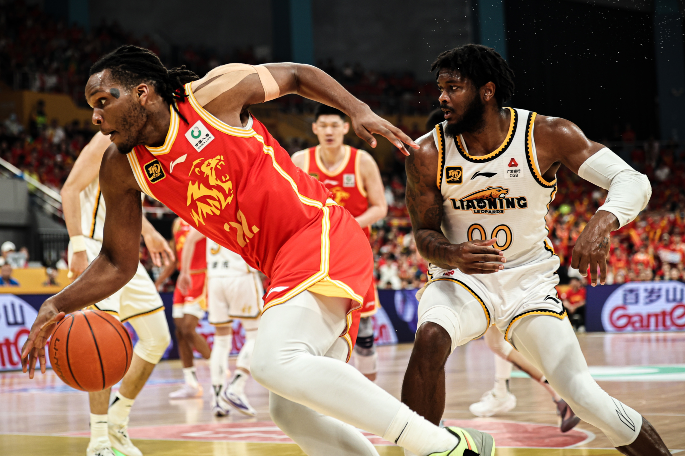 开云平台登录欧篮联集结日再迎强敌，费耶诺德绝杀压哨，主帅态度——震撼外界，数据趋势出现新变化的简单介绍