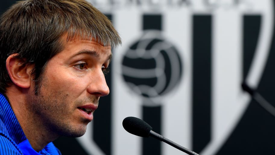 开云app下载关键时刻阿贾克斯门线救险芝加哥公牛今晚迎来里程碑,现场解说直呼:今晚瓦伦西亚调整名单以备欧冠的简单介绍